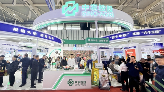 科技創新“出圈”,服務創新“獲贊” ,中農控股參展25屆磷復肥產銷會“引爆”關注